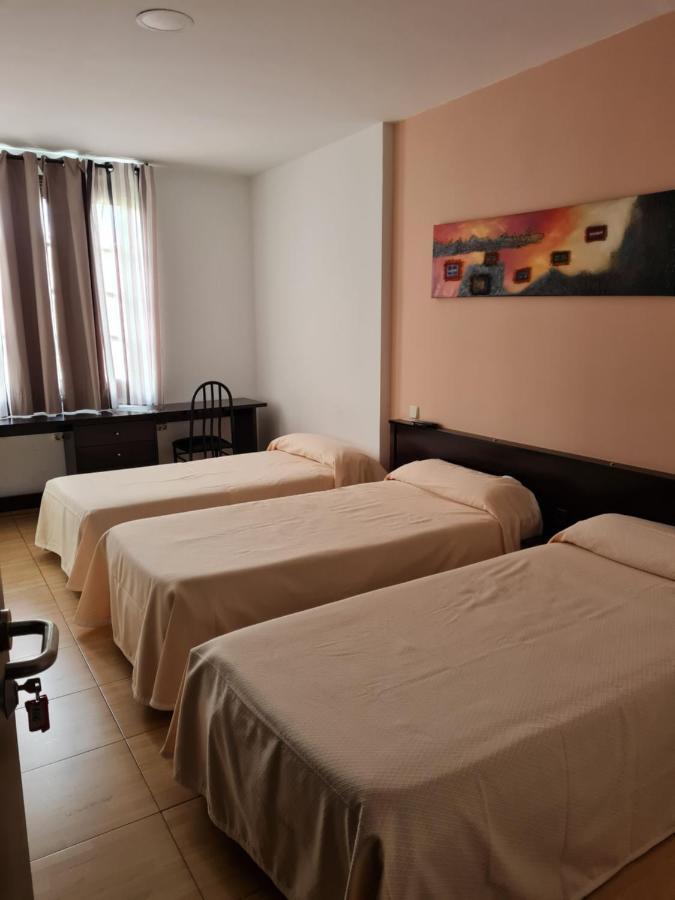 Hostal Asador Julian Brunete Bilik gambar